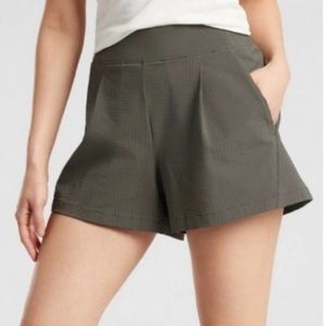 Athleta Textured Brooklyn Short